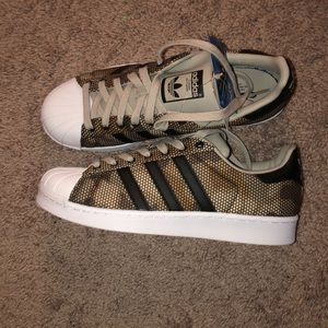 Adidas Superstar Camo